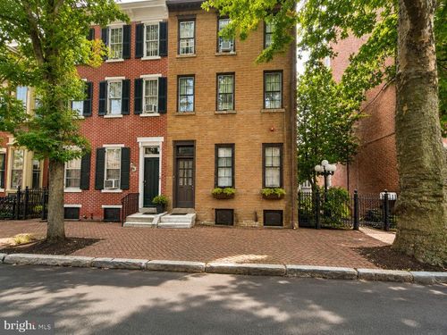 26 W Union St, BURLINGTON, NJ, 08016-4404 | Card Image