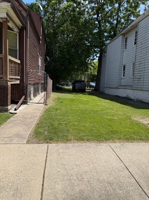 5731 S Hermitage Avenue, Chicago, IL, 60636 | Card Image