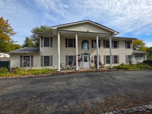 255 Knoll Rd, Lake Hiawatha, NJ, 07034-2031 | Card Image