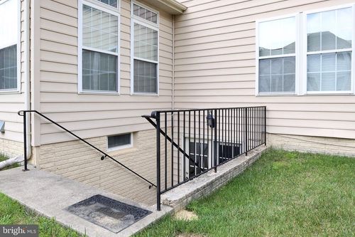 7700 Down Ct, LAUREL, MD, 20707-6871 | Card Image