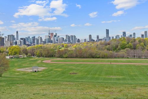 4-2 Withrow Avenue, Toronto, ON, M4K1C9 | Card Image