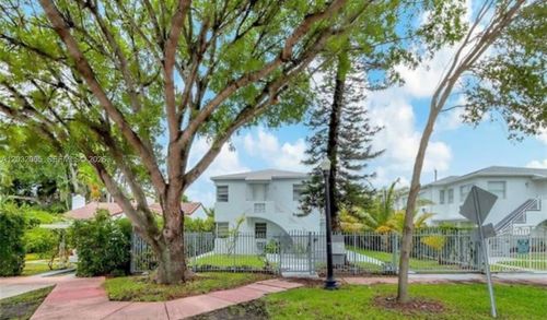 4-1730 Marseille Dr, Miami Beach, FL, 33141-3528 | Card Image
