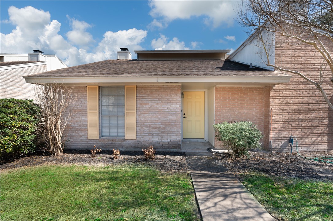 Ogrady Dr, Corpus Christi, TX 78413