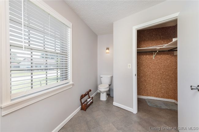 85 Northfield Dr, Home with 3 bedrooms, 3 bathrooms and null parking in Scottsburg IN | Image 15