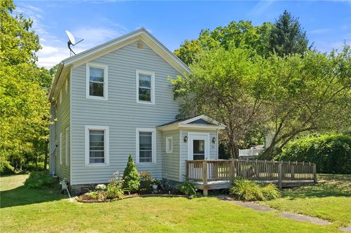 30 Congress St, Trumansburg, NY, 14886-9104 | Card Image