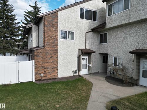 1C Meadowlark Villge Nw, Edmonton, AB, T5R5X3 | Card Image