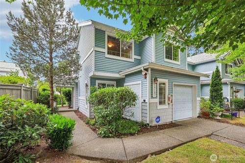 19107 110th Pl Se, Renton, WA, 98055-8112 | Card Image