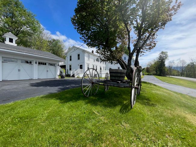 959 Presidential Hwy, House other with 8 bedrooms, 8 bathrooms and null parking in Jefferson NH | Image 15
