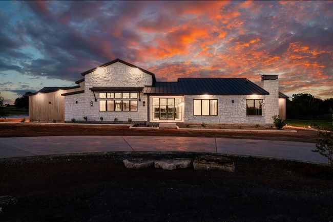 1318 Countryside Bnd, Home with 4 bedrooms, 5 bathrooms and 3 parking in Fredericksburg TX | Image 54