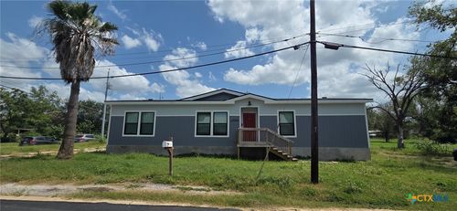2214 Pecan St, Bastrop, TX, 78602-1538 | Card Image