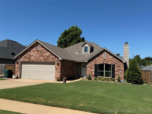 5330 Redbud Dr, Sand Springs, OK, 74063-3238 | Card Image