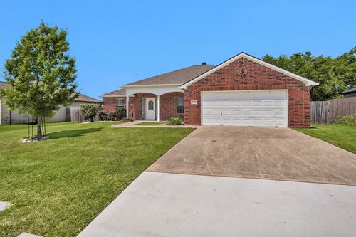 2301 White Wing Dr, Navasota, TX, 77868-6247 | Card Image