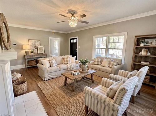 531 Elk Spur St, Elkin, NC, 28621-3205 | Card Image