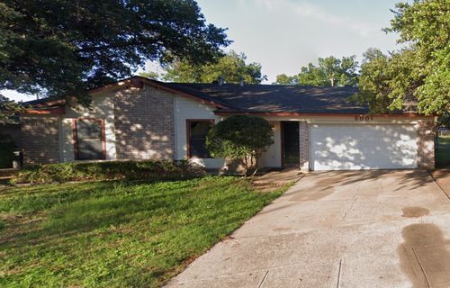 5001 Cummings Dr, North Richland Hills, TX, 76180-6957 | Card Image
