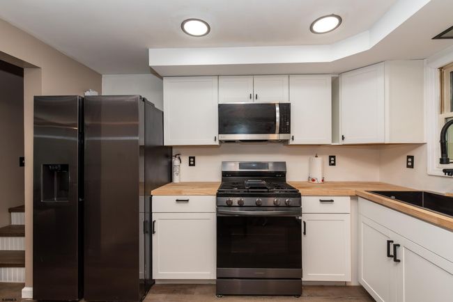815 Berrywood Ln Ln, House other with 4 bedrooms, 2 bathrooms and null parking in Absecon NJ | Image 17