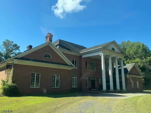 122 Janelle Ct, Bedminster, NJ, 07921-2899 | Card Image