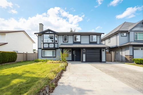 13111 73a Ave, Surrey, BC, V3W2R8 | Card Image