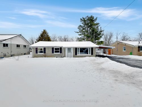 40 Ashley St, Foxboro, ON, K0K2B0 | Card Image