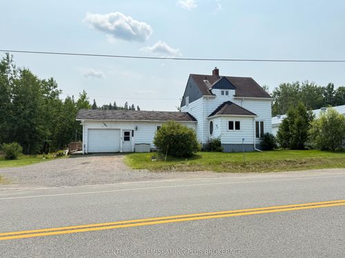 {{alt}} | Card Image