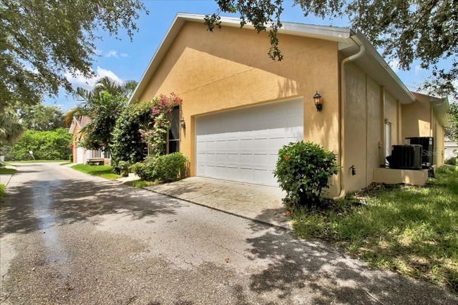 7310 S Shamrock Rd, House other with 4 bedrooms, 4 bathrooms and null parking in TAMPA FL | Image 10