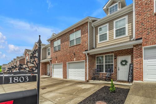 1803 Villa Cir, Lebanon, TN, 37090-6539 | Card Image