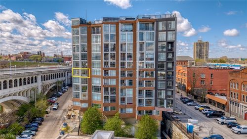 708-2222 Detroit Ave, Cleveland, OH, 44113-2458 | Card Image