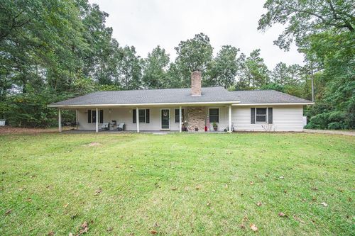 80 Oaks Ct, Smiths Station, AL, 36877-4300 | Card Image