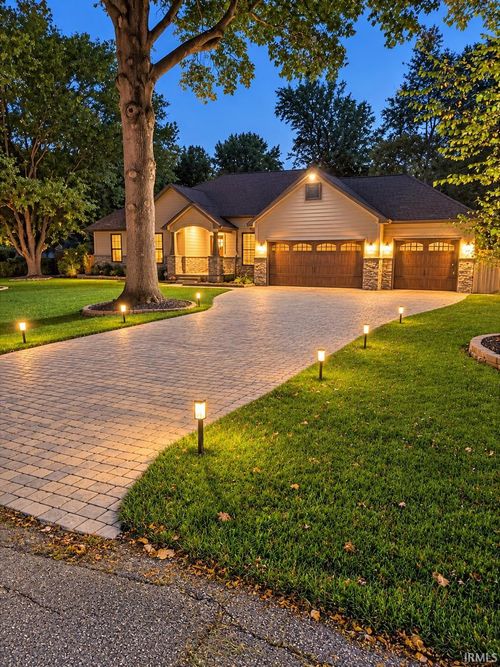 3715 Henry Drive, Logansport, IN, 46947 | Card Image