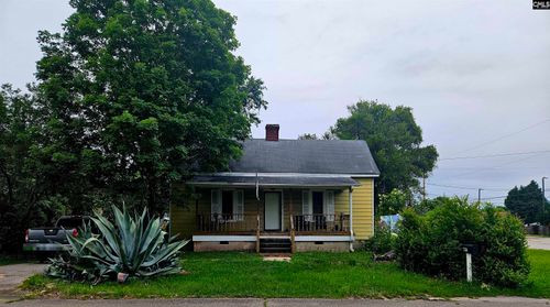 738 Center St, West Columbia, SC, 29169-7241 | Card Image