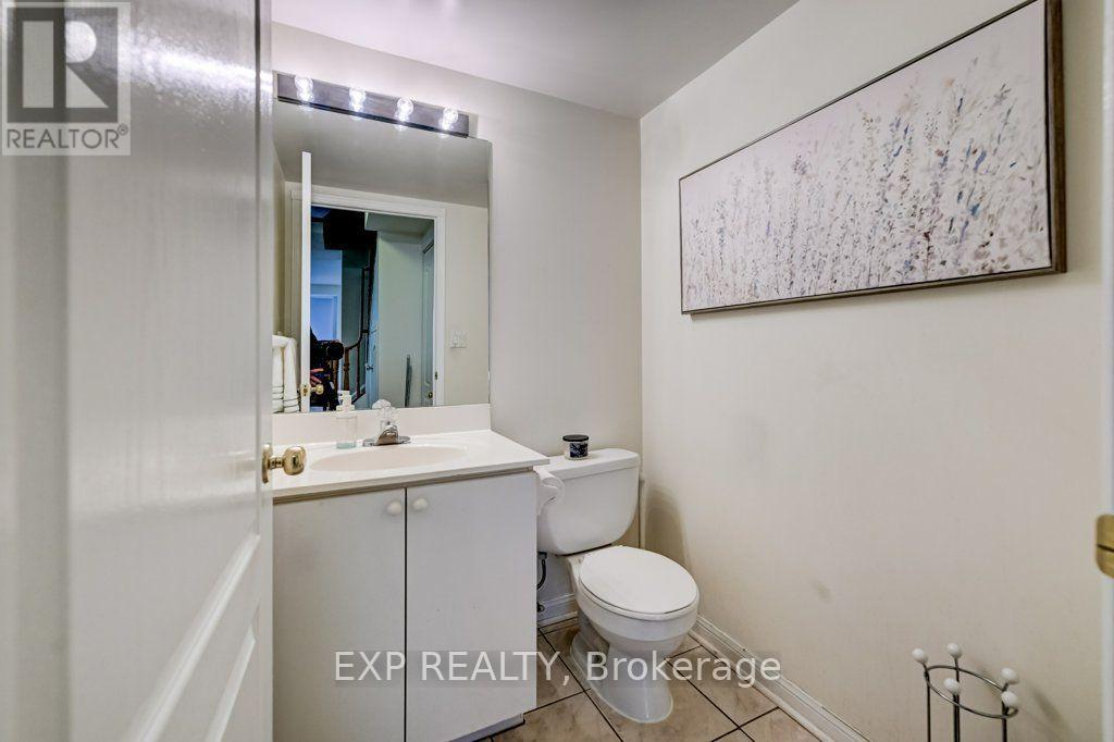 Residential in Toronto (Willowdale East) 4