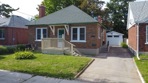 590 Mccannan Ave, Peterborough, ON, K9J4J6 | Card Image