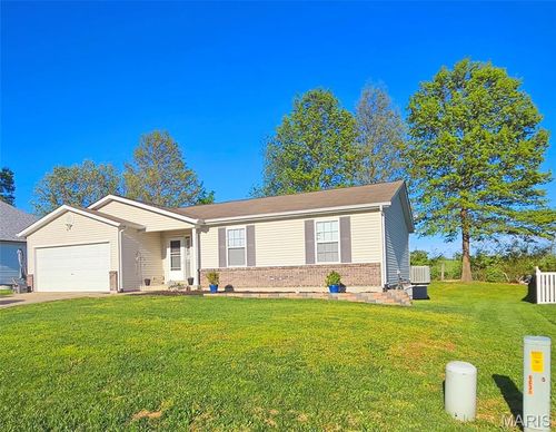 201 Whitetail Crossing Dr, Troy, MO, 63379-2564 | Card Image