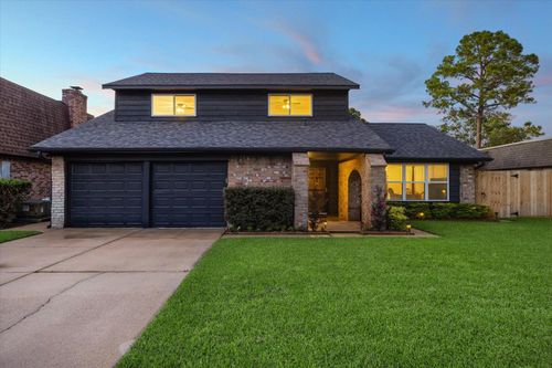 11726 Dorrance Ln, Meadows Place, TX, 77477-1704 | Card Image