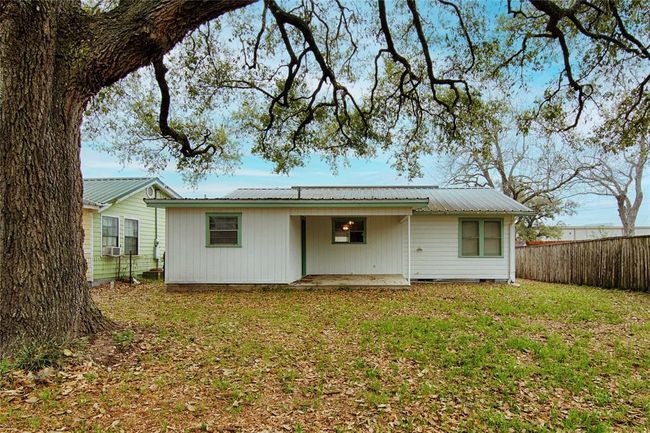 C - 1116 Simpson St, House other with 2 bedrooms, 1 bathrooms and 2 parking in Schulenburg TX | Image 24