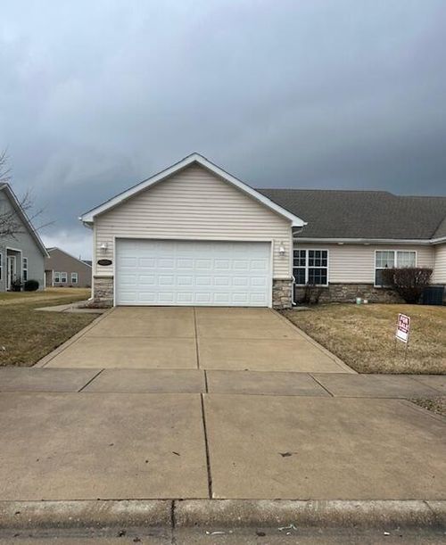 6878 Marsh View St, Merrillville, IN, 46410-3990 | Card Image
