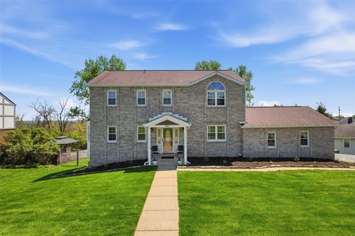 100 Walnut Dr, Mc Kees Rocks, PA, 15136-1350 | Card Image