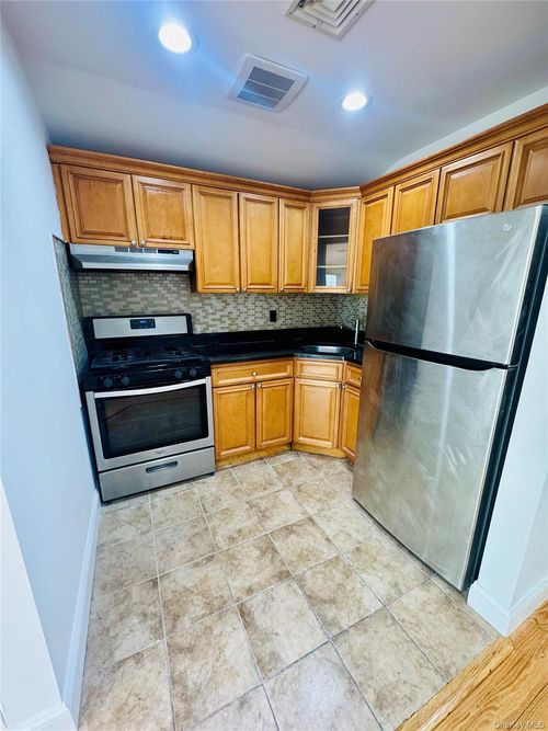 224 93rd Ave, Queens Village, NY, 11428-1931 | Card Image