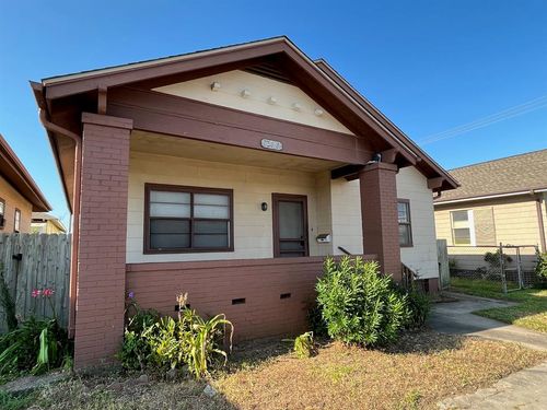 1523 Avenue O, Galveston, TX, 77550-8140 | Card Image