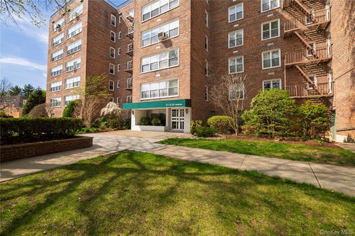 apt-l1-211-35 23rd Ave, Bayside, NY, 11360-1934 | Card Image