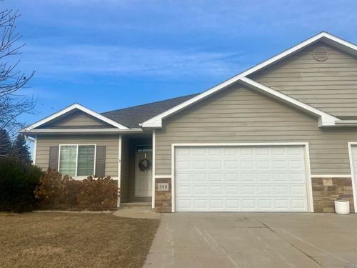 599 Prairie Blvd, Dakota Dunes, SD, 57049-5306 | Card Image