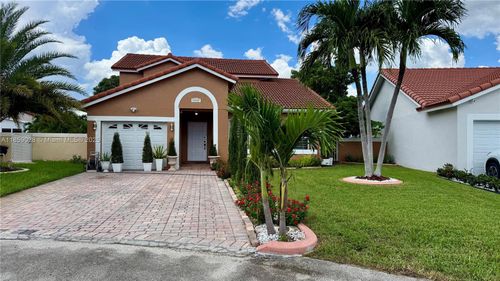 a-18642 Nw 54th Pl, Miami Gardens, FL, 33055-2327 | Card Image