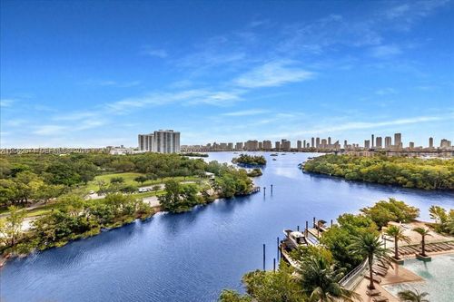 804-16385 Biscayne Blvd, Aventura, FL, 33160-5450 | Card Image