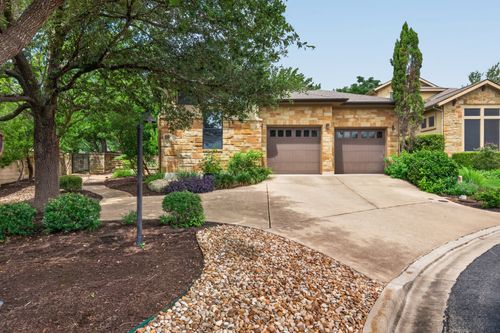 18 Prestonwood Cir, Lakeway, TX, 78734-5112 | Card Image