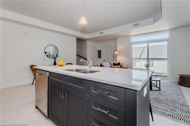 A012 - 142 Foamflower Pl, Townhouse with 2 bedrooms, 3 bathrooms and 1 parking in Waterloo ON | Image 8