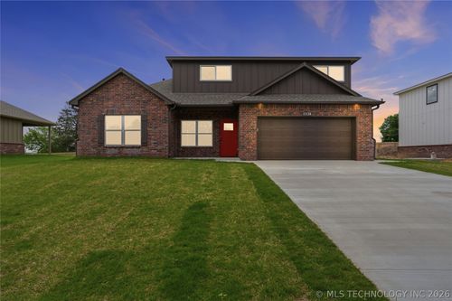 1528 E Grayson Ave, Sapulpa, OK, 74066-4908 | Card Image