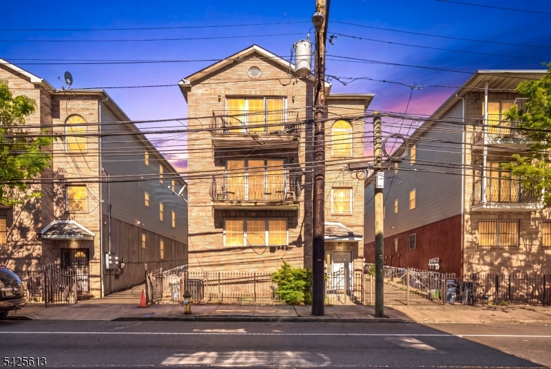 Residential Income in Newark City