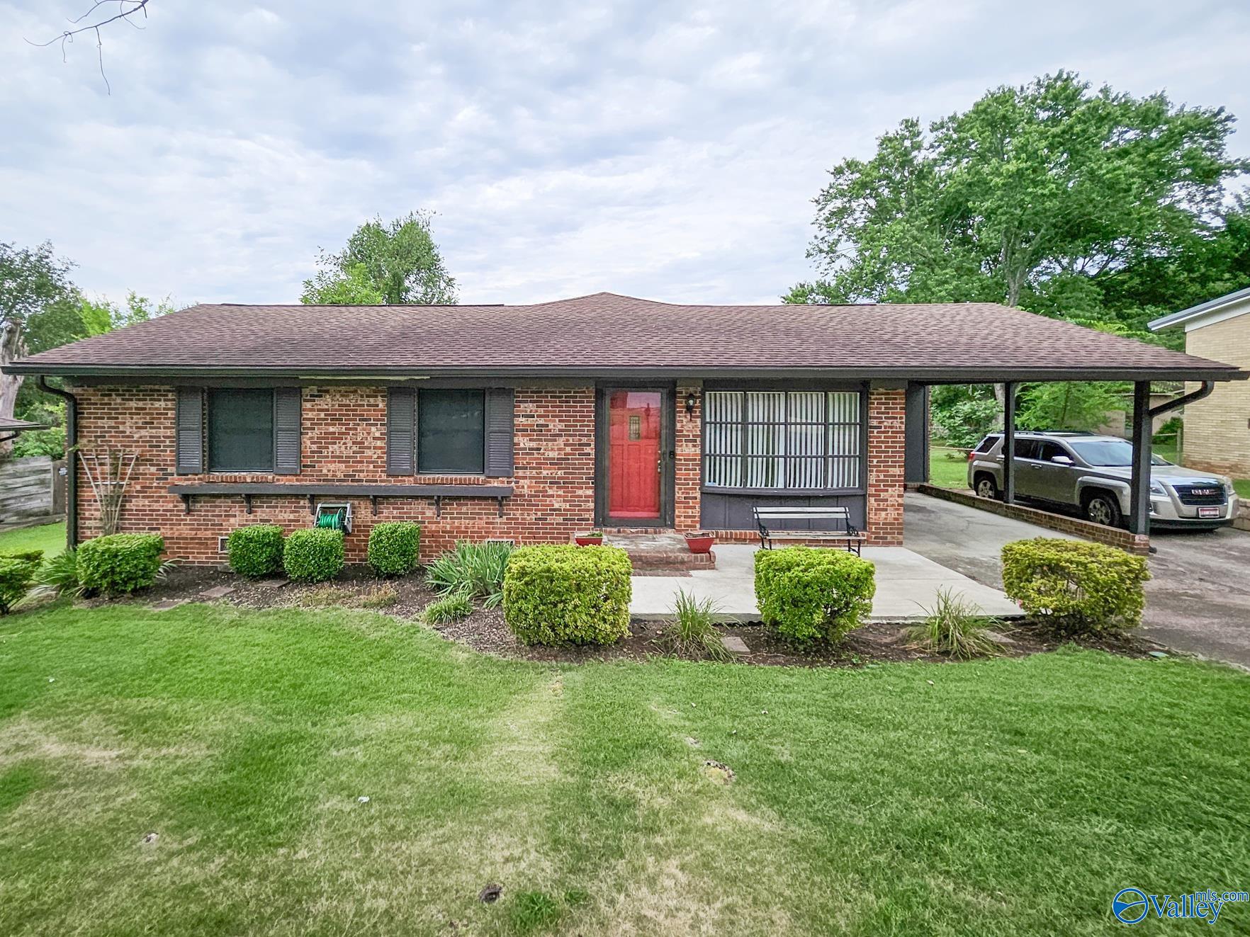 Rodgers Dr, Huntsville, AL 35811