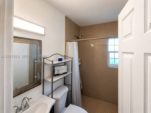 1-1639 Hayes St, Hollywood, FL, 33020-3651 | Card Image