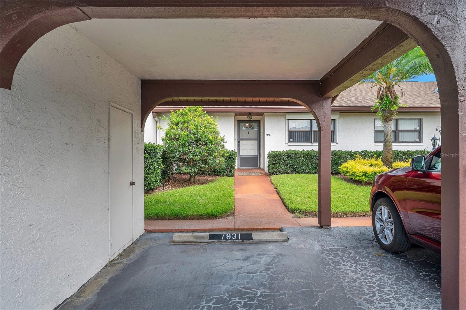 Radcliffe Cir, Port Richey, FL 34668