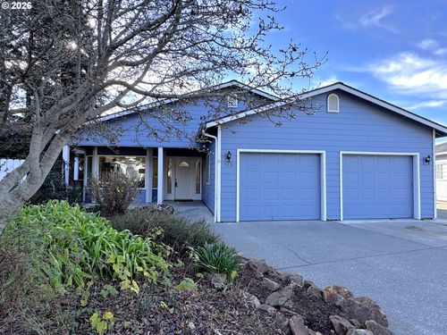 518 Rosichelli Dr, Brookings, OR, 97415 | Card Image